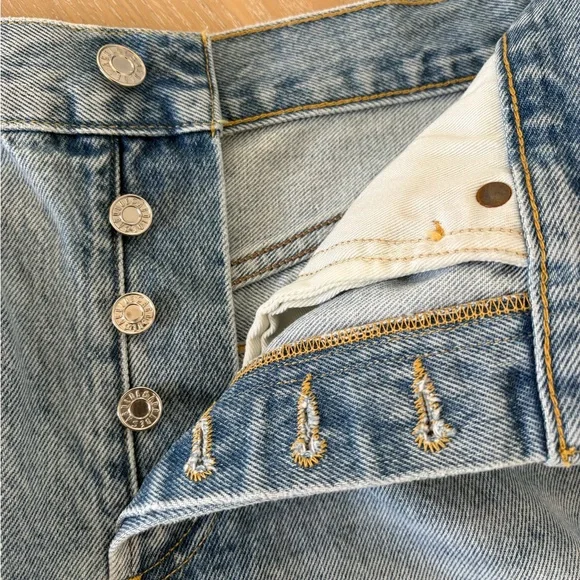 Agolde Light Blue Frayed Cut Off Jean Shorts - Picture 8 of 8